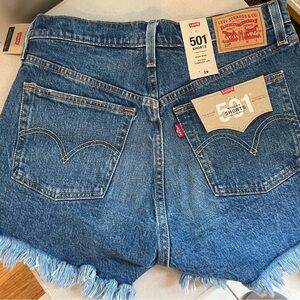 New Levi’s 501 shorts- Size 29